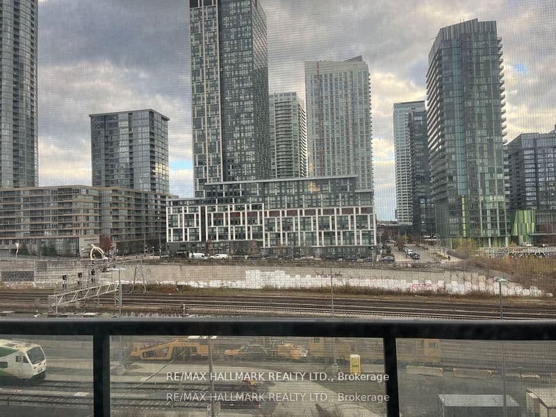 560 Front Street W, Unit 428 thumbnail 48