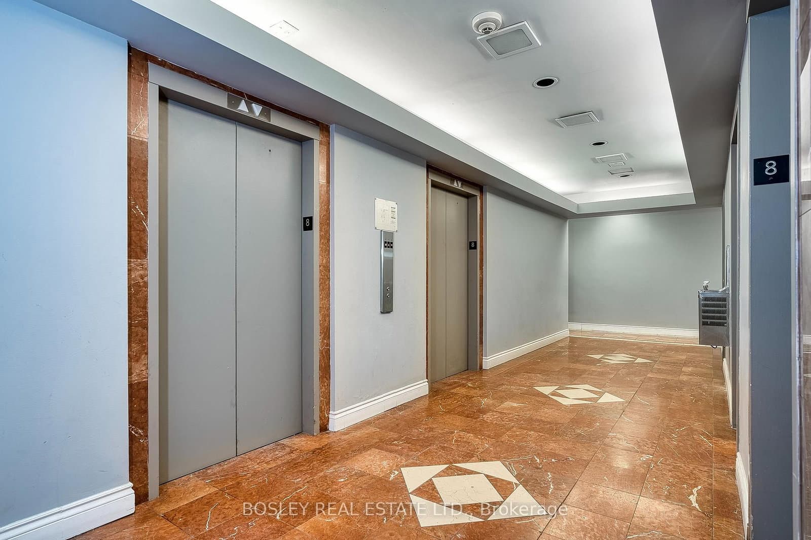 920 Yonge Street, Unit 802 thumbnail 8