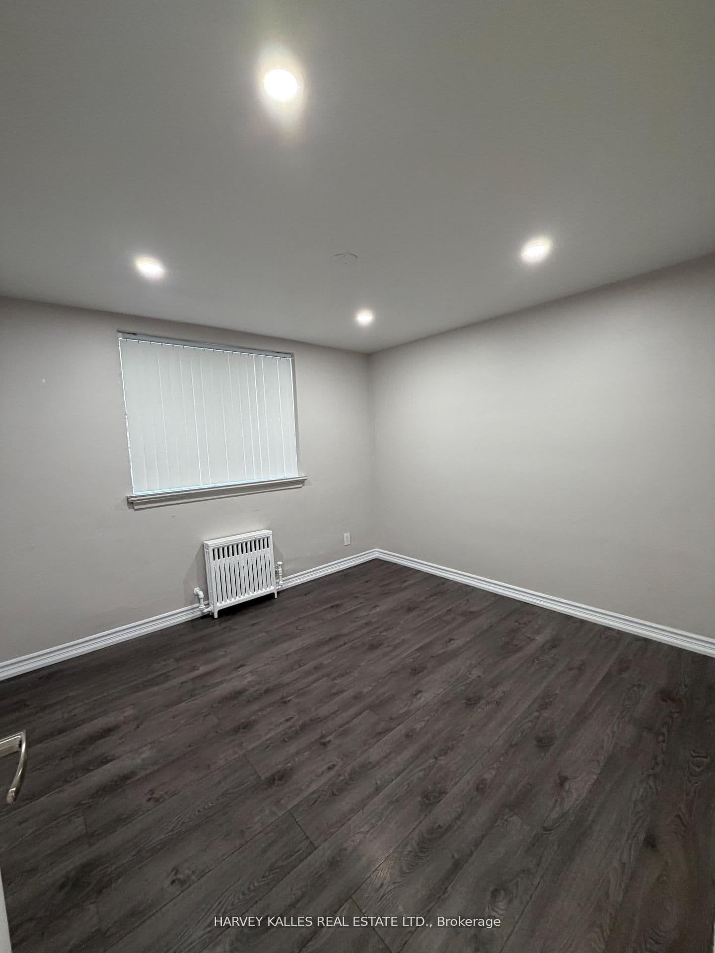 180 Vaughan Road, Unit 101 thumbnail 3