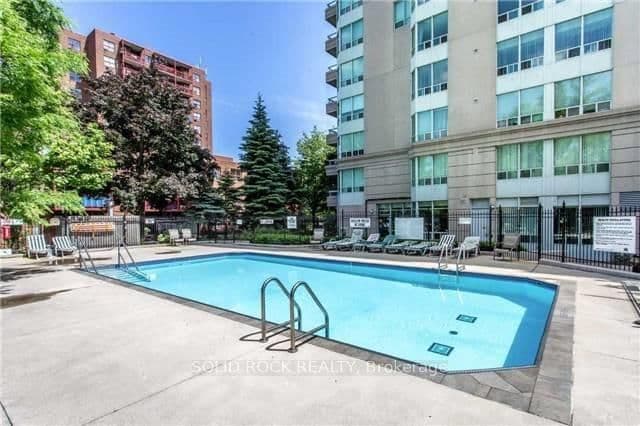 8 Covington Road N, Unit 408 thumbnail 3