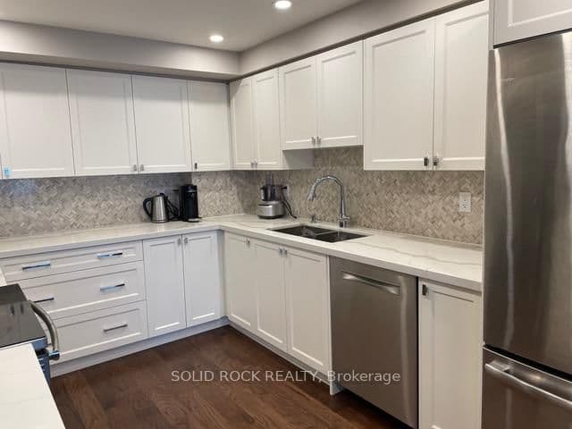 8 Covington Road N, Unit 408 thumbnail 9