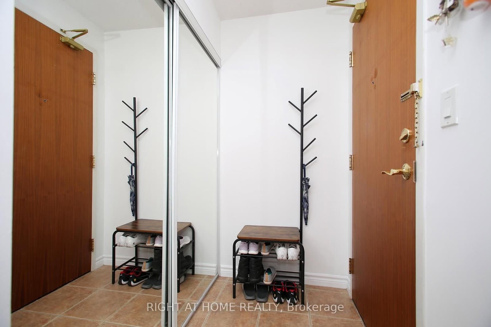 3830 Bathurst Street, Unit 505 thumbnail 26