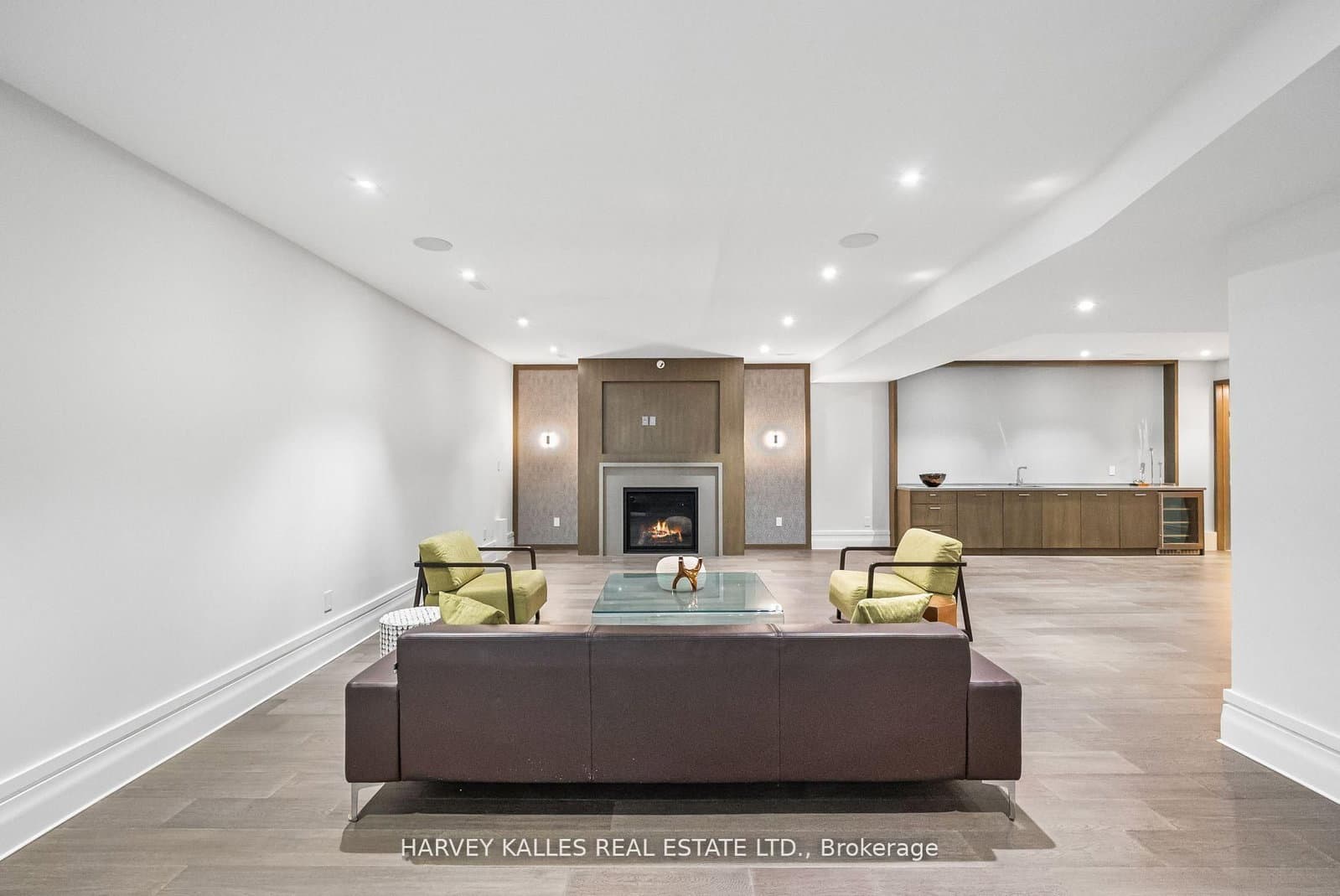 163 Cortleigh Boulevard thumbnail 47