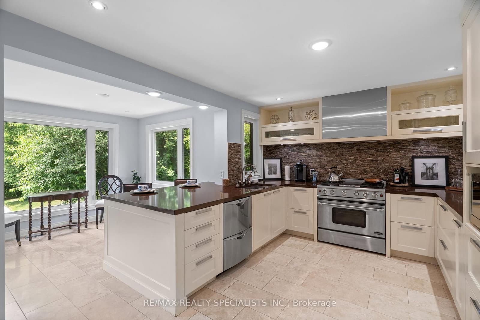 42 Heathview Avenue thumbnail 17