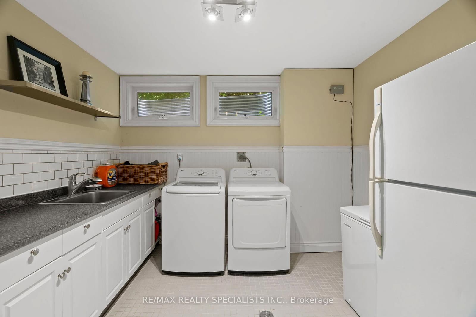 42 Heathview Avenue thumbnail 30