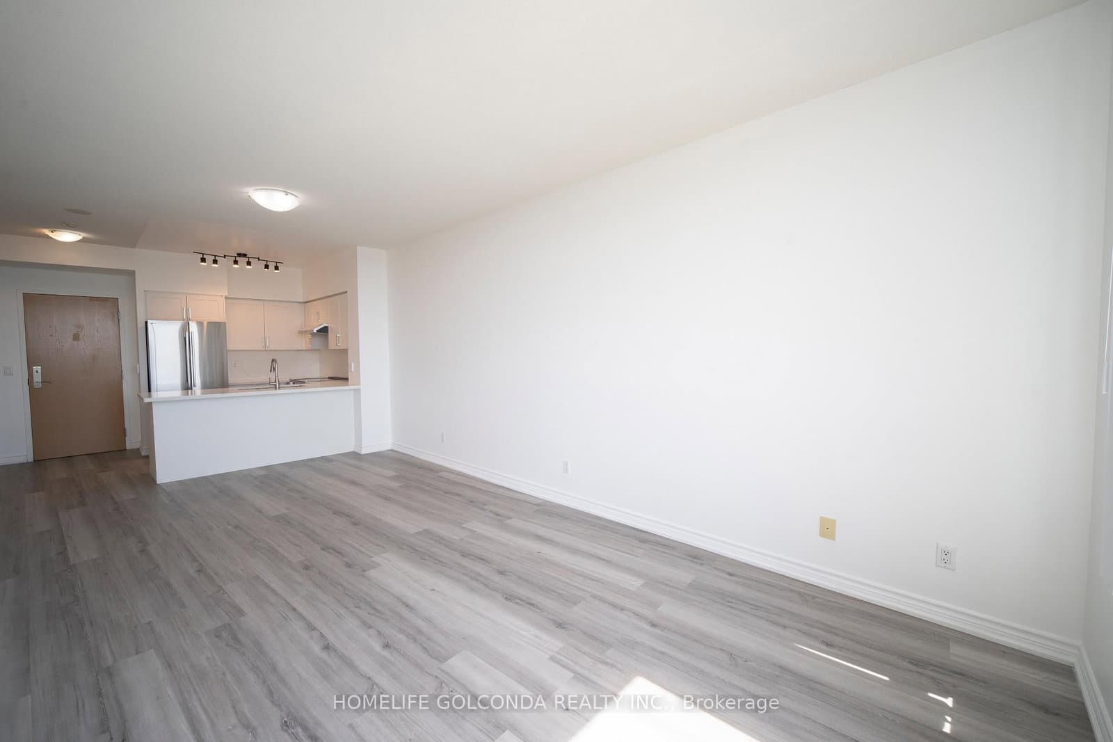 509 Beecroft Road, Unit 1106 thumbnail 10