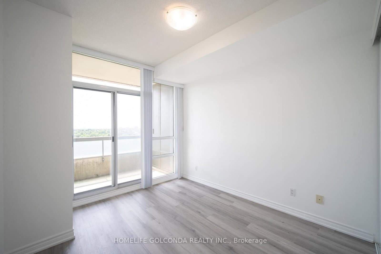 509 Beecroft Road, Unit 1106 thumbnail 16