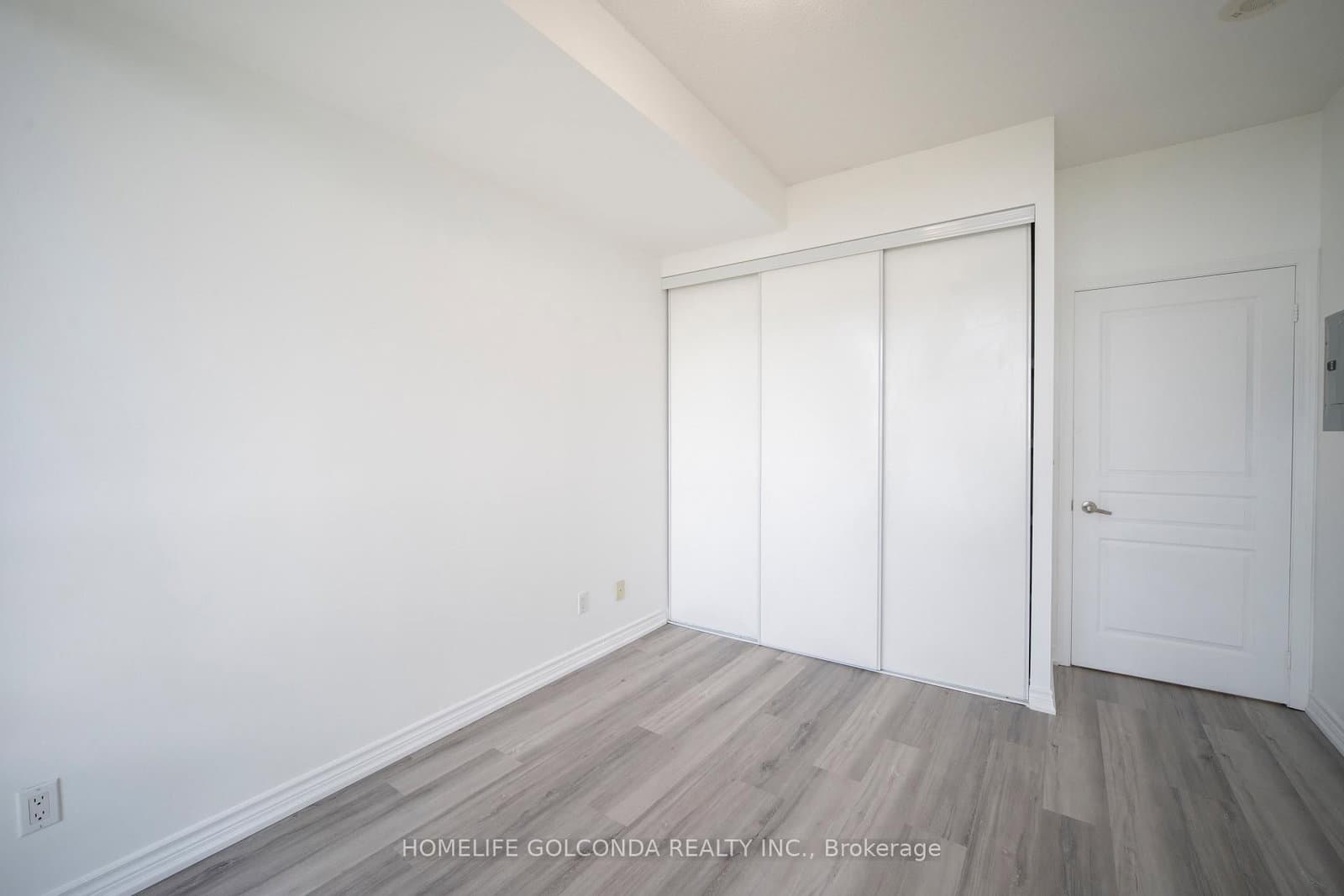 509 Beecroft Road, Unit 1106 thumbnail 17