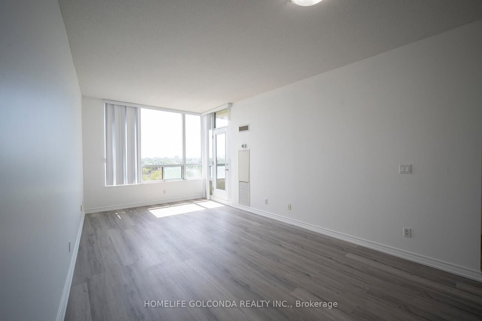 509 Beecroft Road, Unit 1106 thumbnail 8
