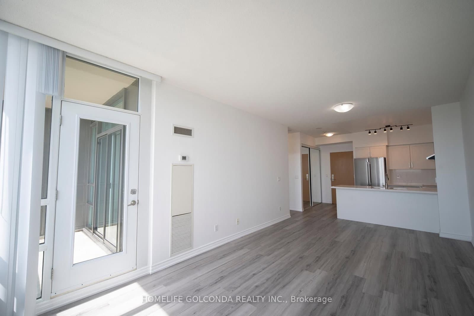 509 Beecroft Road, Unit 1106 thumbnail 9