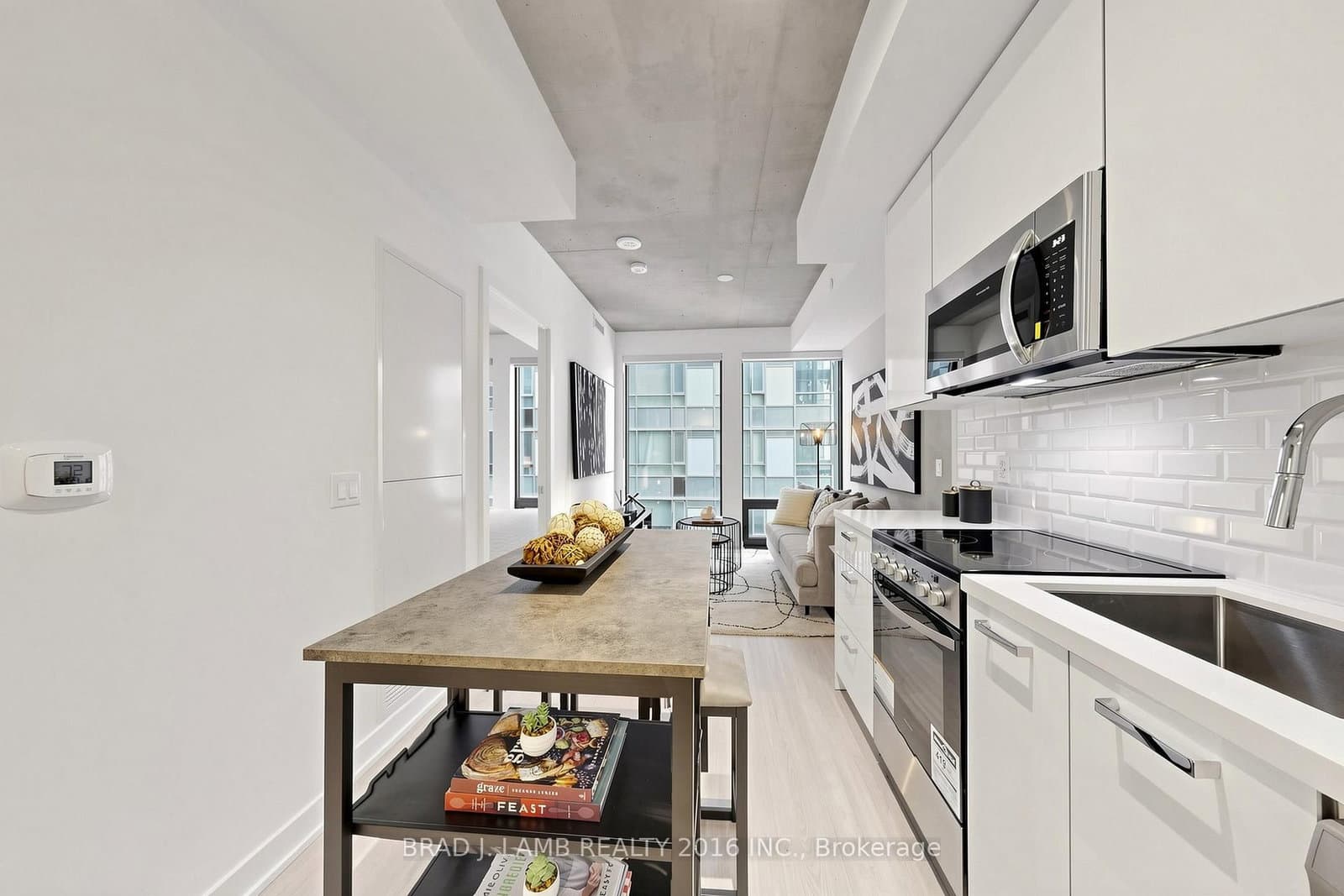 284 King Street E, Unit 701 thumbnail 11