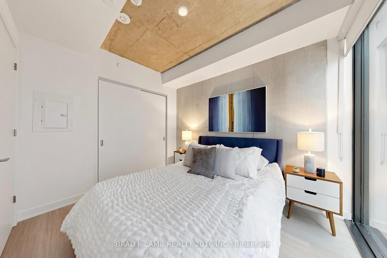 284 King Street E, Unit 701 thumbnail 17