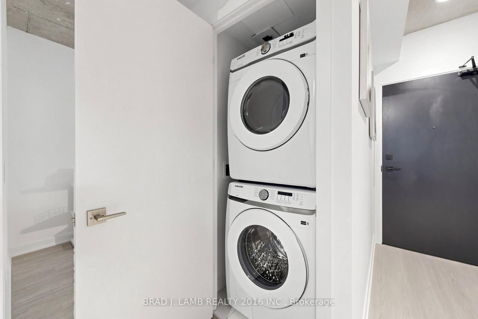 284 King Street E, Unit 701 thumbnail 20