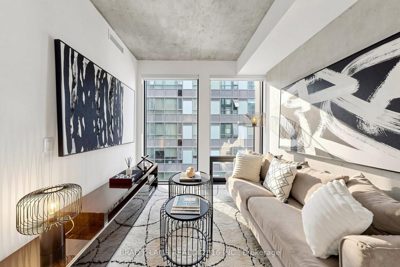 284 King Street E, Unit 701 thumbnail 3