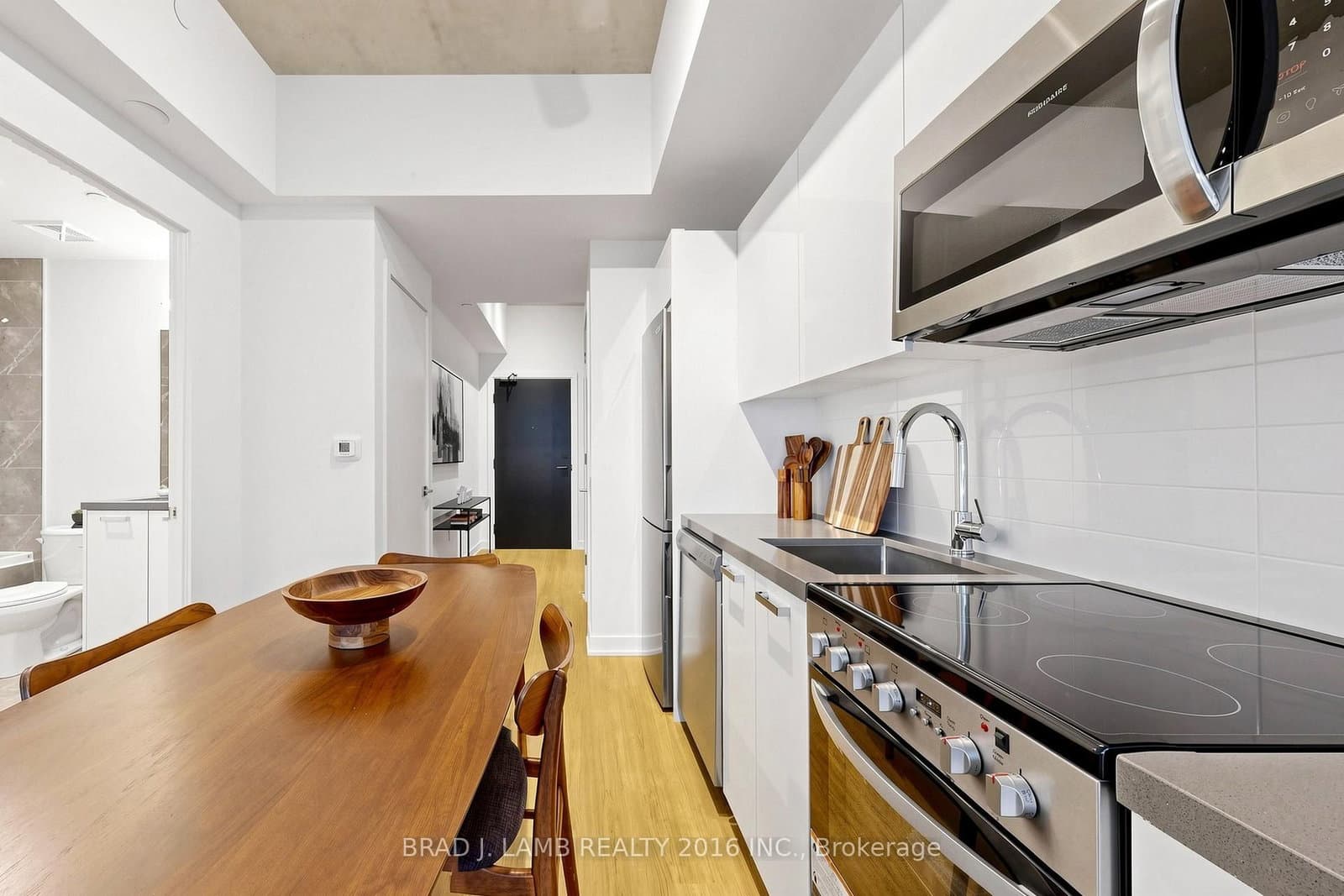 284 King Street E, Unit 808 thumbnail 10