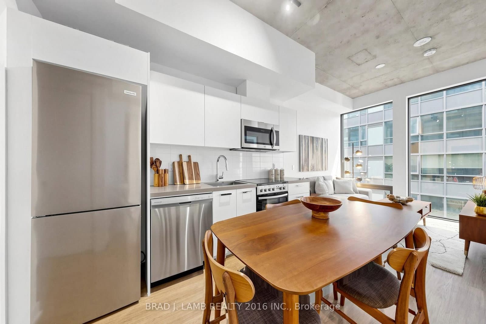 284 King Street E, Unit 808 thumbnail 6