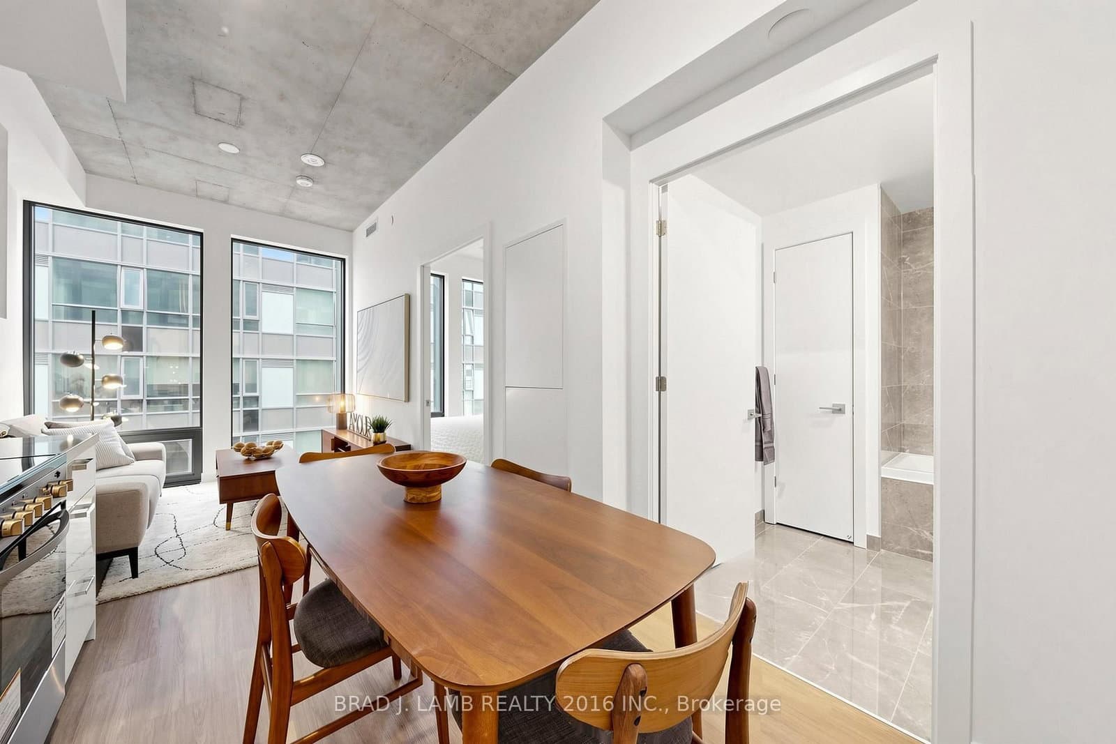 284 King Street E, Unit 808 thumbnail 8