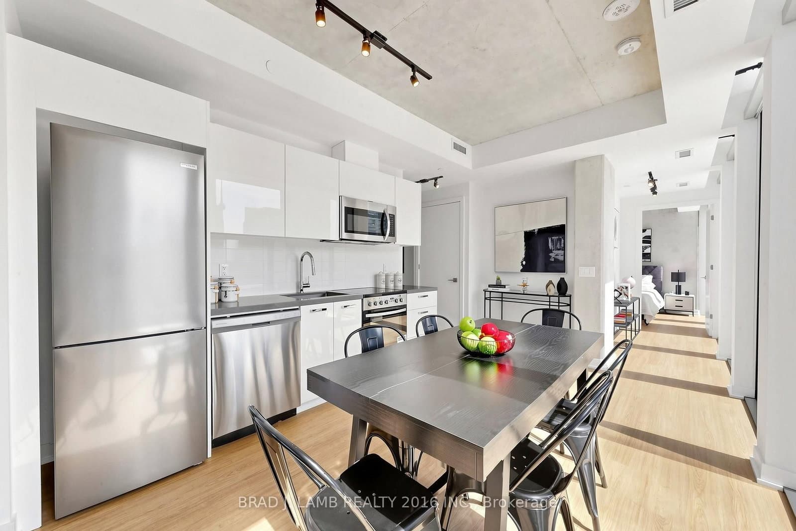 284 King Street E, Unit 1505 thumbnail 10
