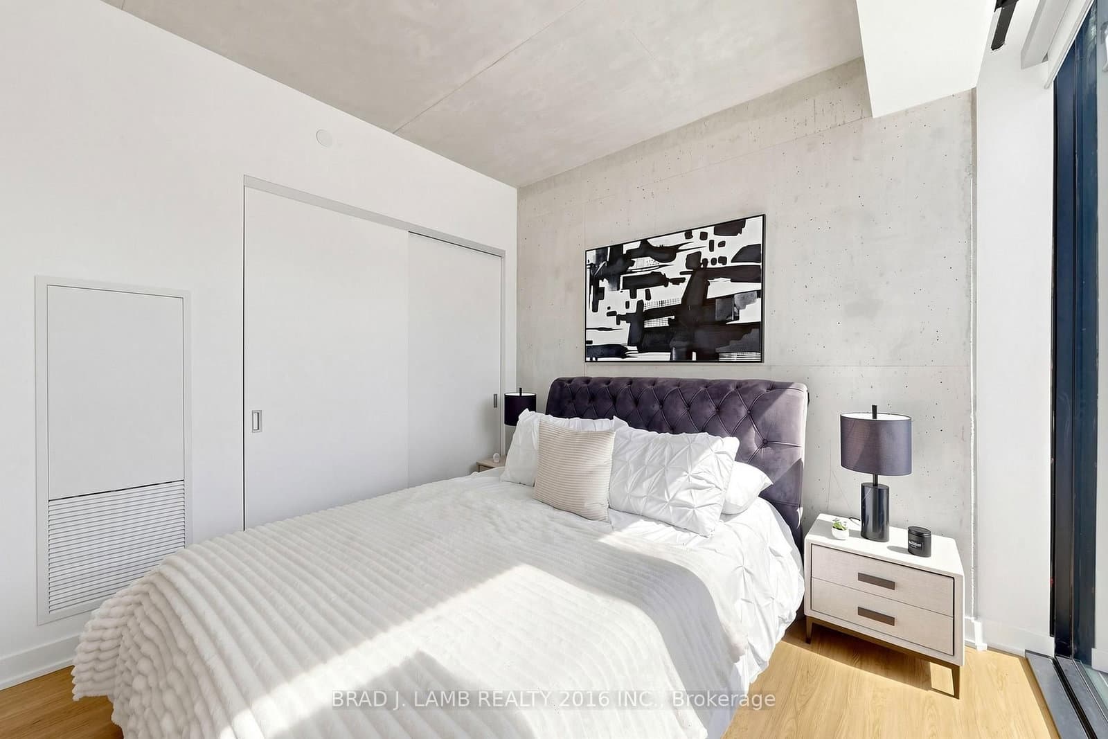 284 King Street E, Unit 1505 thumbnail 14