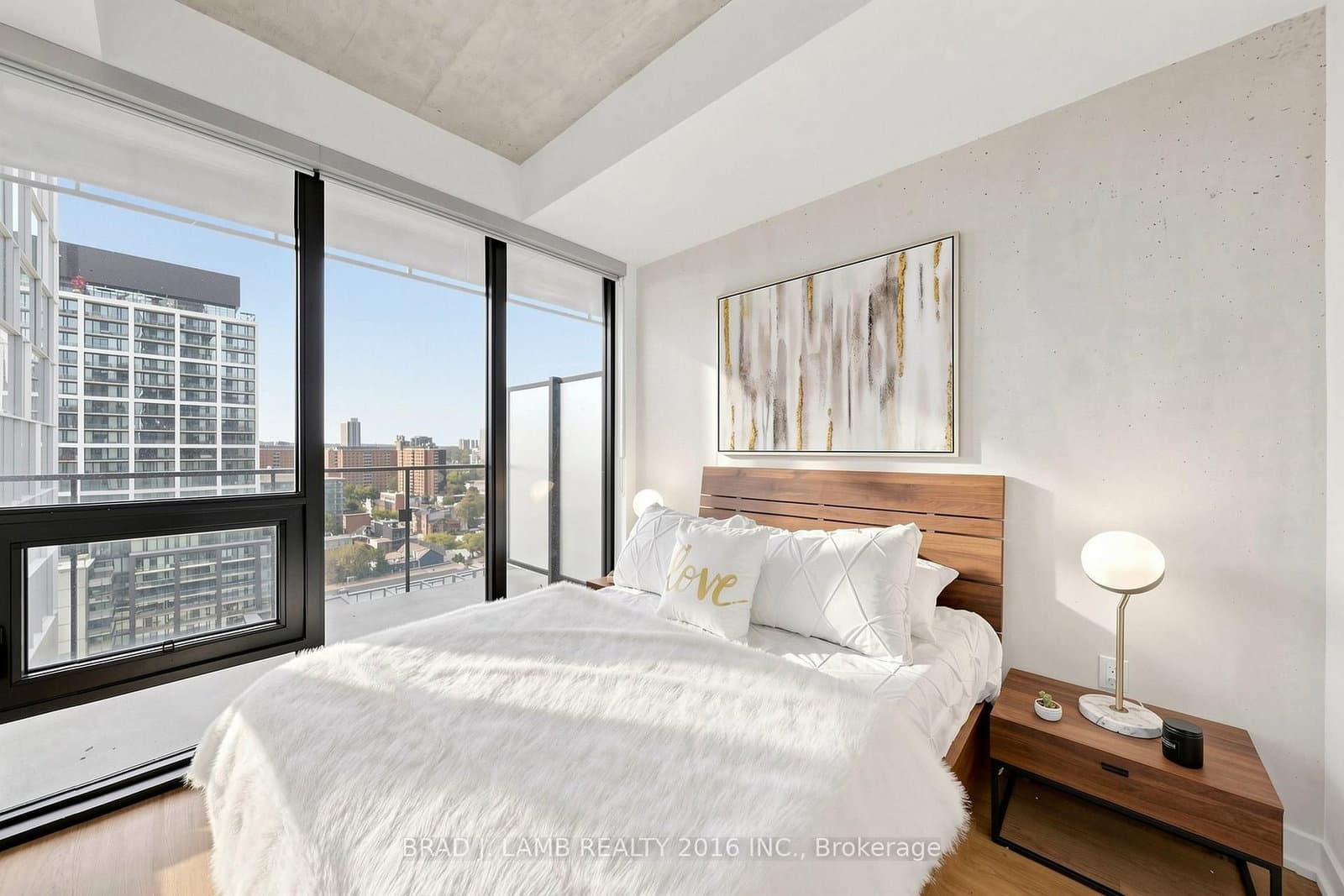 284 King Street E, Unit 1505 thumbnail 18
