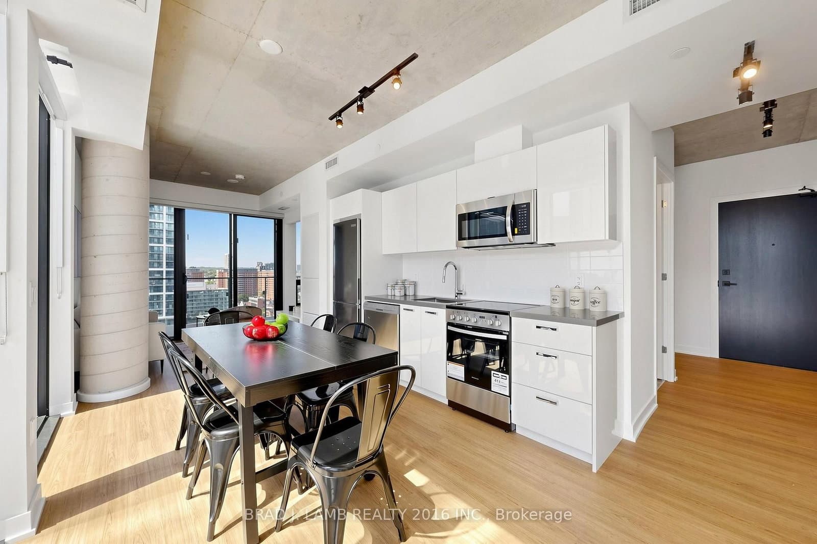 284 King Street E, Unit 1505 thumbnail 8