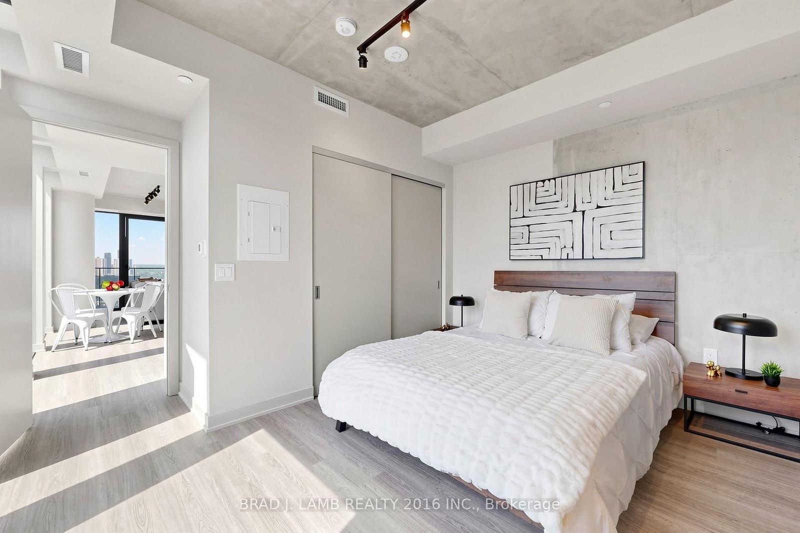 284 King Street E, Unit 2903 thumbnail 15