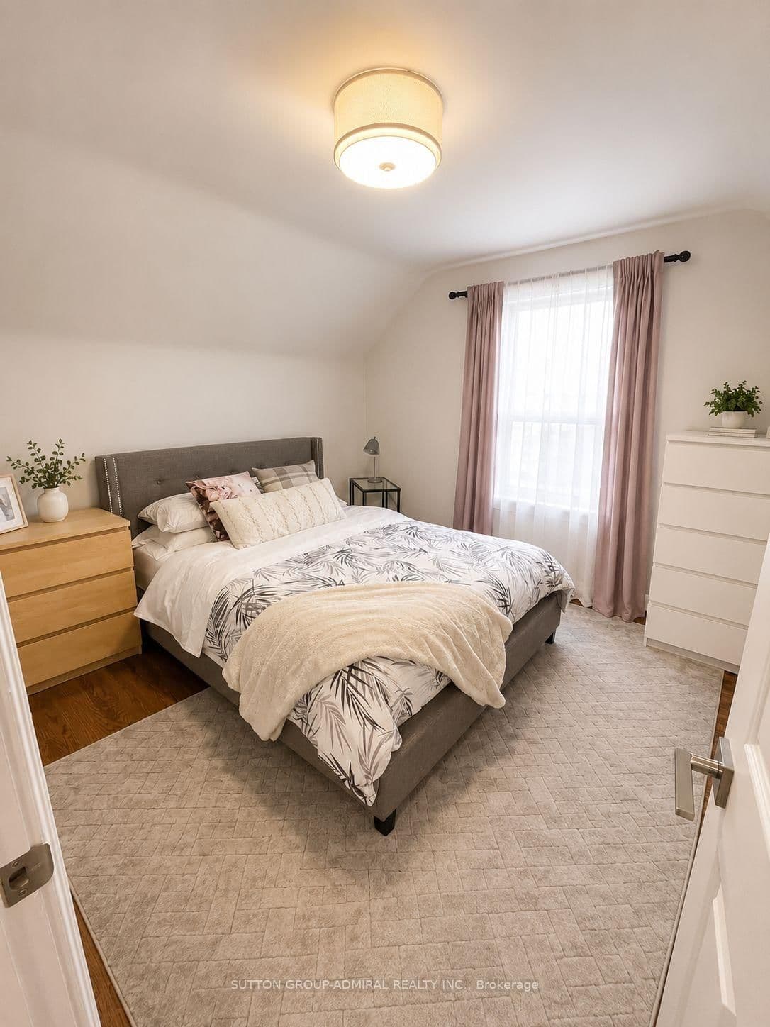 41 Athabaska Avenue thumbnail 23
