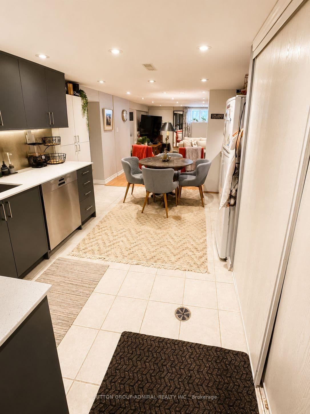 41 Athabaska Avenue thumbnail 27