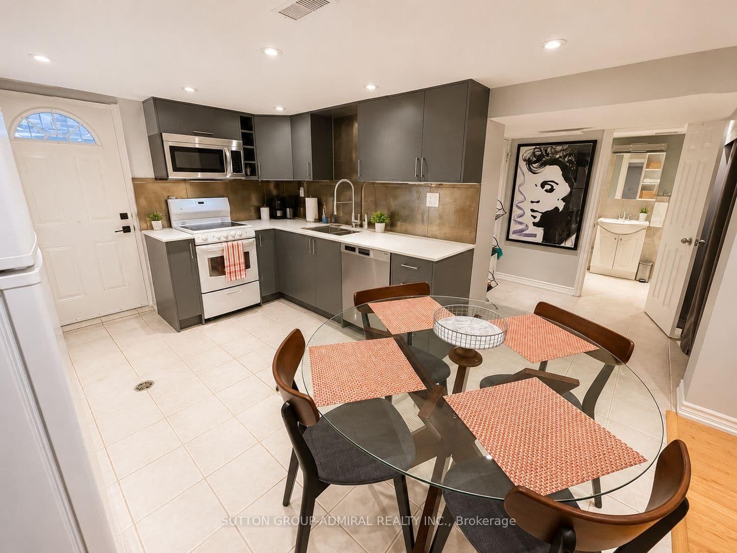 41 Athabaska Avenue thumbnail 28