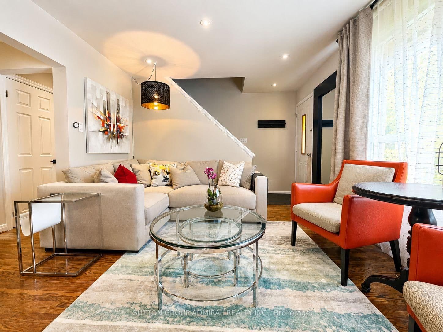 41 Athabaska Avenue thumbnail 4