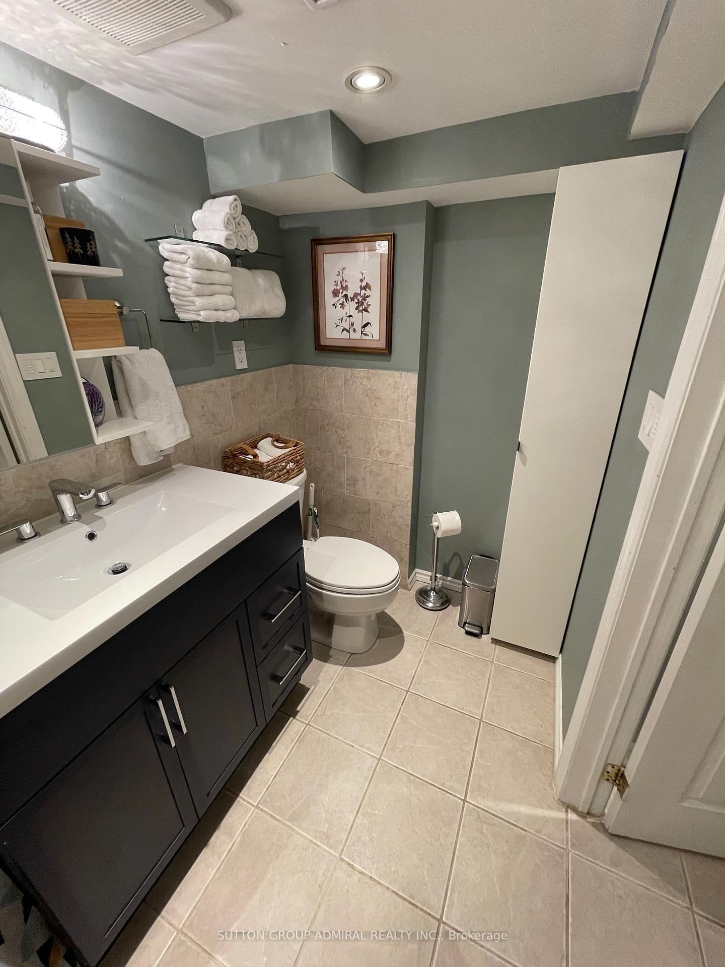41 Athabaska Avenue thumbnail 41