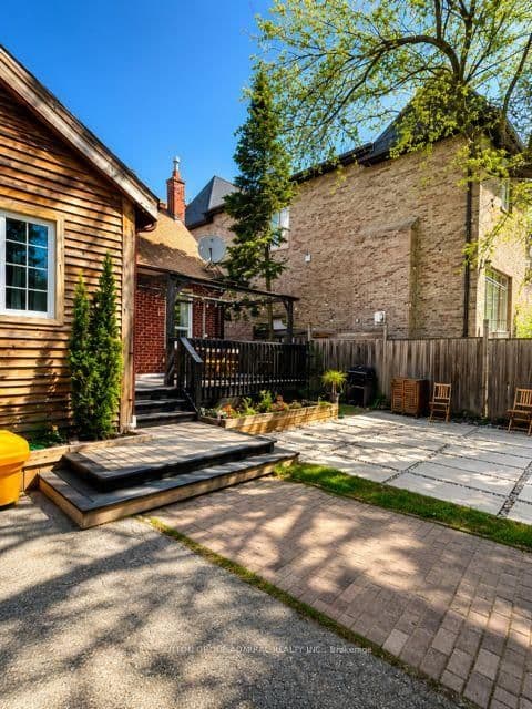 41 Athabaska Avenue thumbnail 46