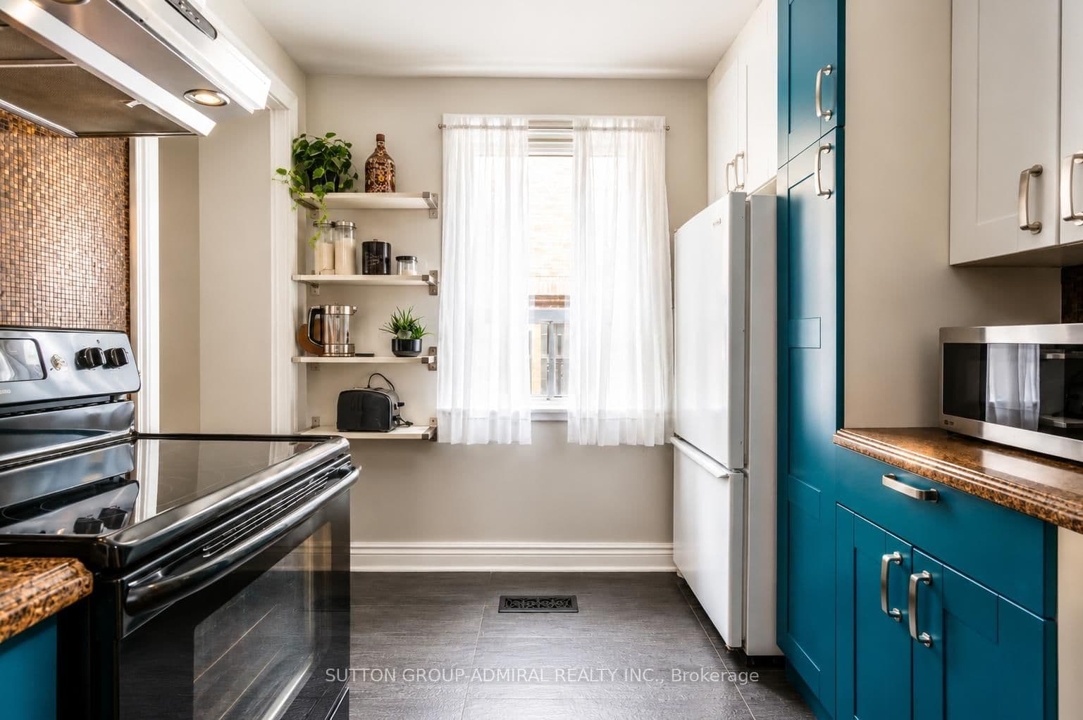 41 Athabaska Avenue thumbnail 9