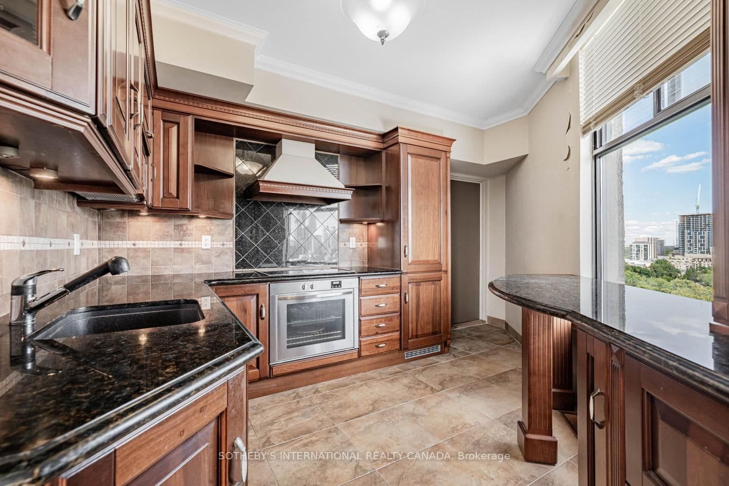 423 Avenue Road, Unit 13 thumbnail 13