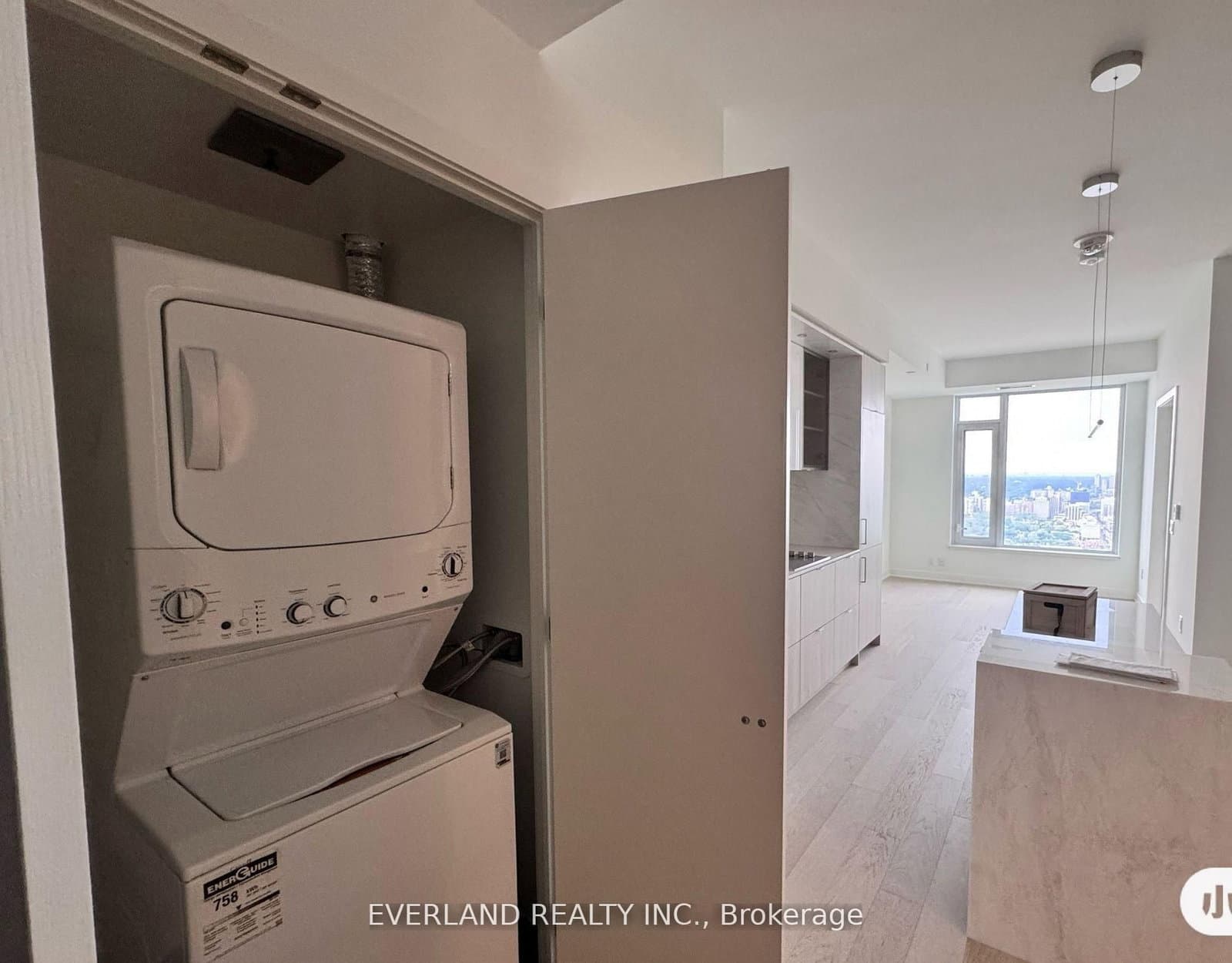 11 Yorkville Avenue, Unit 4803 thumbnail 10