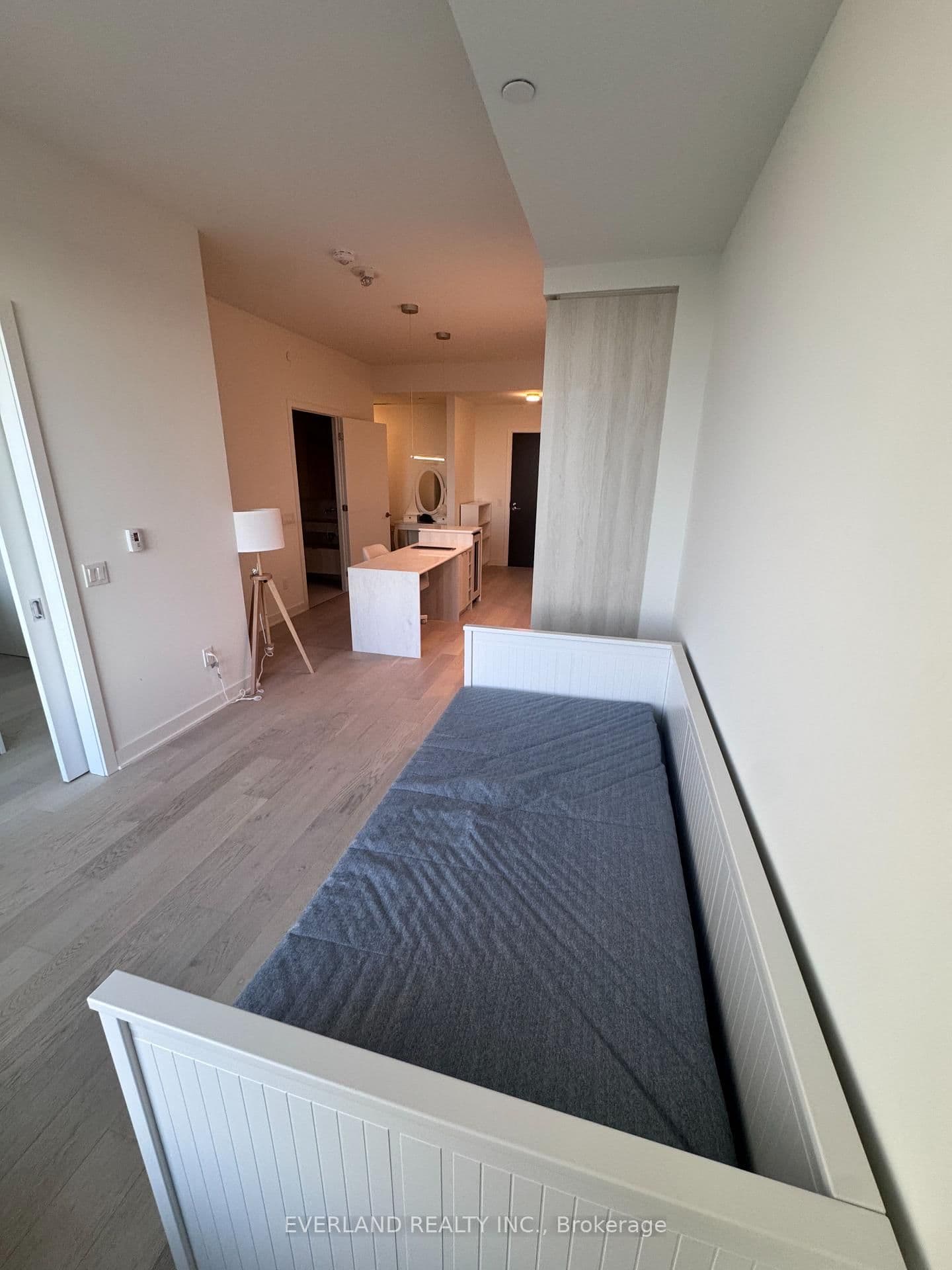 11 Yorkville Avenue, Unit 4803 thumbnail 2