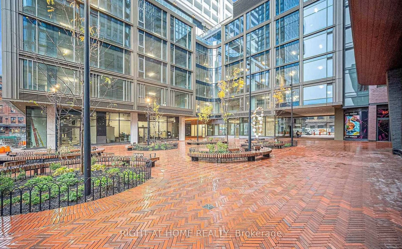 88 Queen Street E, Unit 4711 thumbnail 34