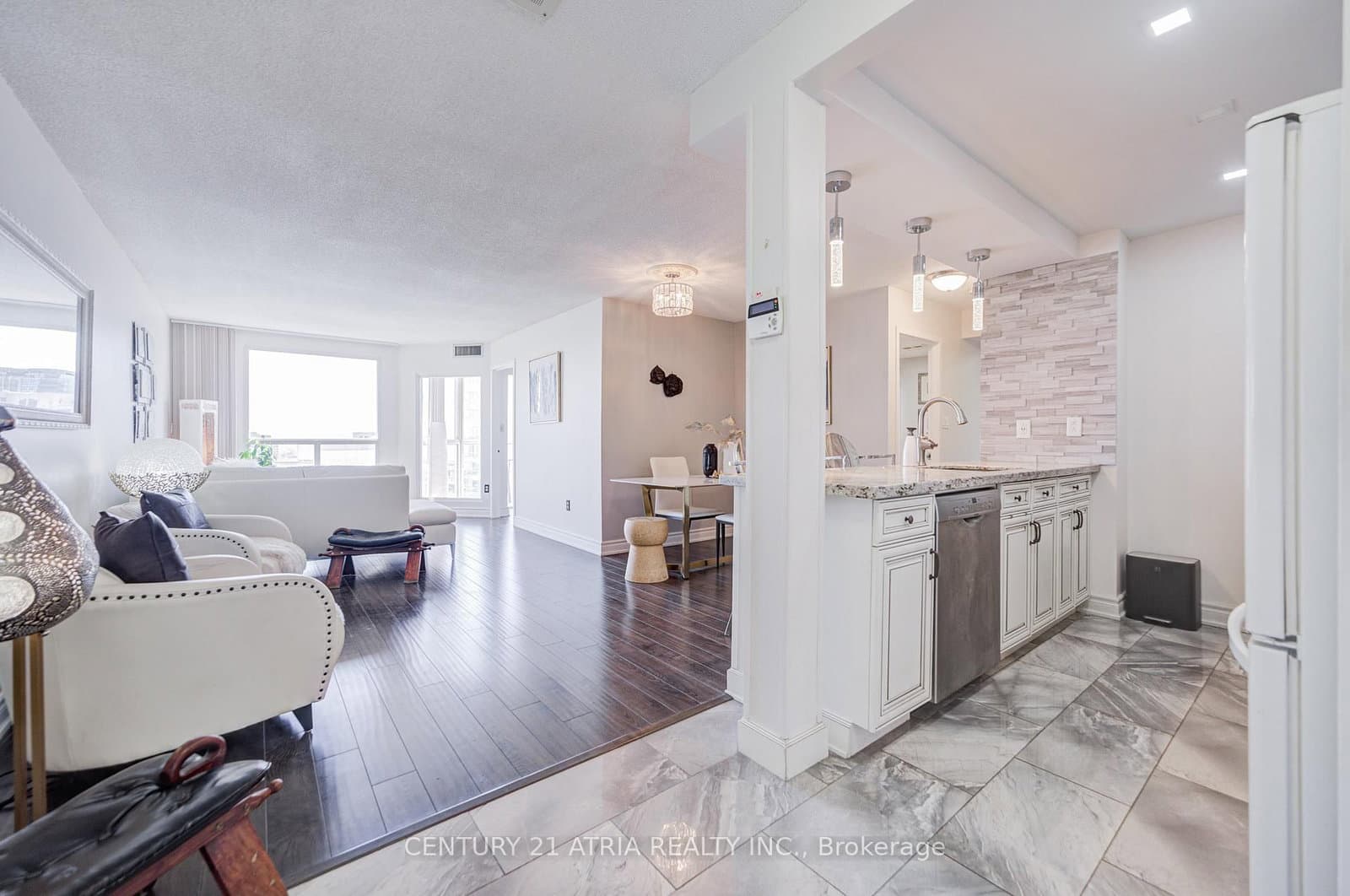 5 Concorde Place, Unit 2502 thumbnail 9