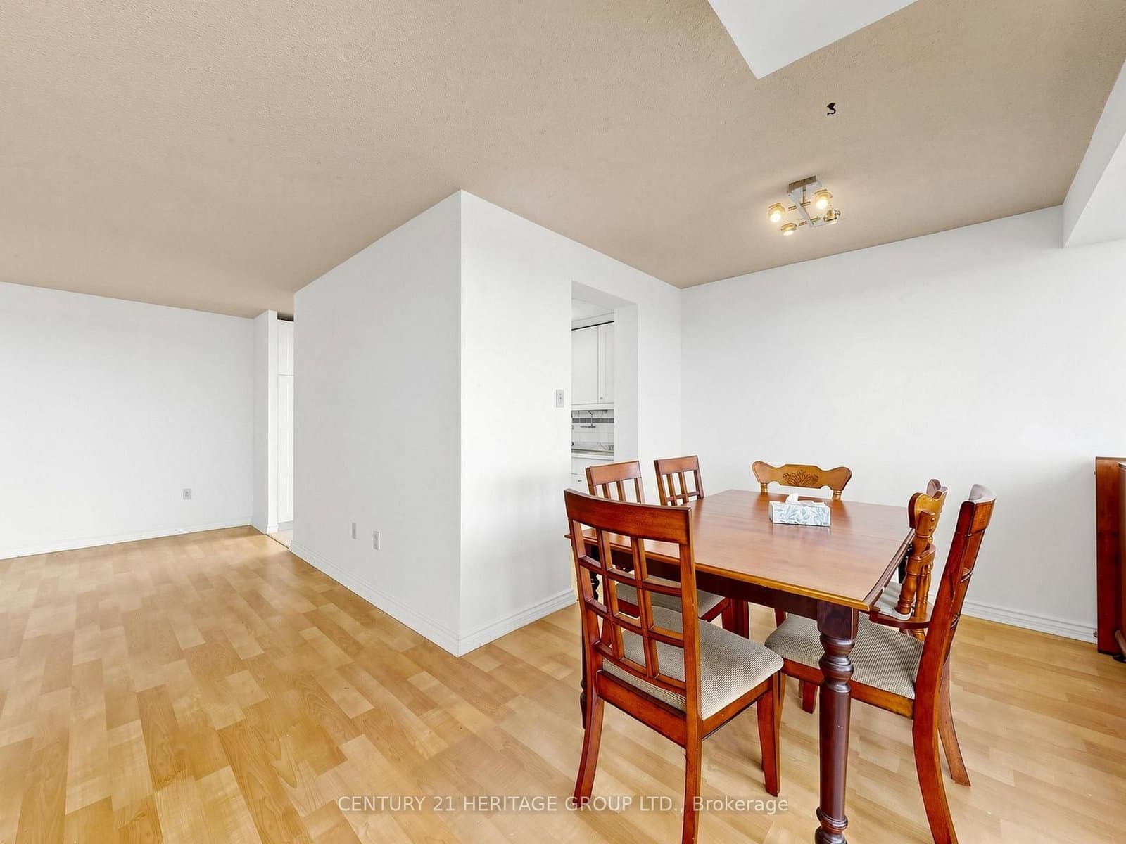 80 Antibes Drive, Unit 1503 thumbnail 7