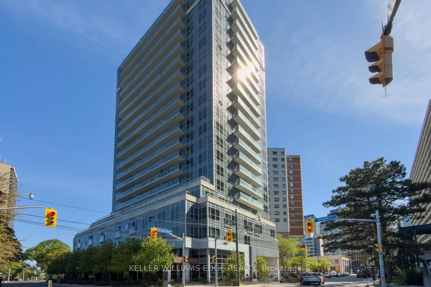 #707 - 58 Orchard View Boulevard