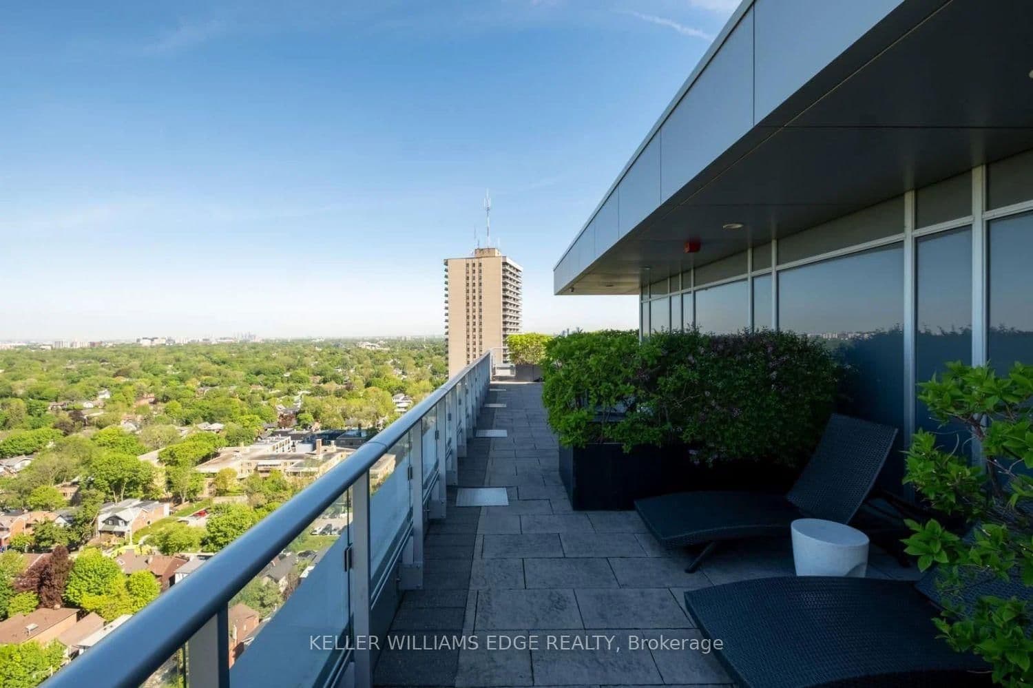 58 Orchard View Boulevard, Unit 707 thumbnail 16