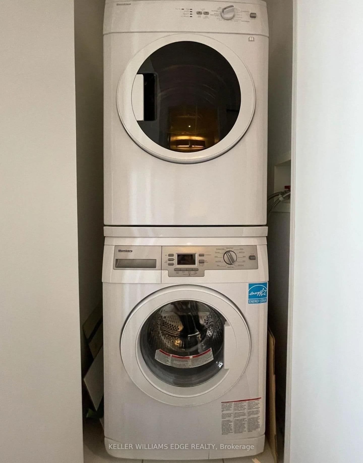101 Charles Street E, Unit 2809 thumbnail 11