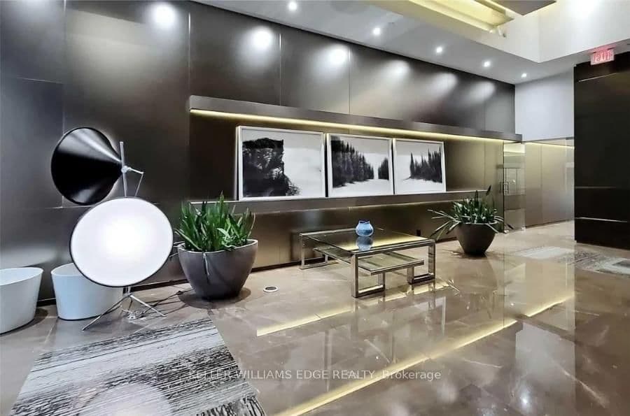 101 Charles Street E, Unit 2809 thumbnail 19