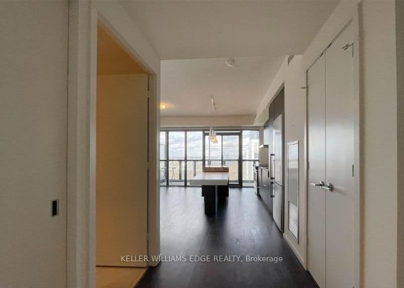101 Charles Street E, Unit 2809 thumbnail 7