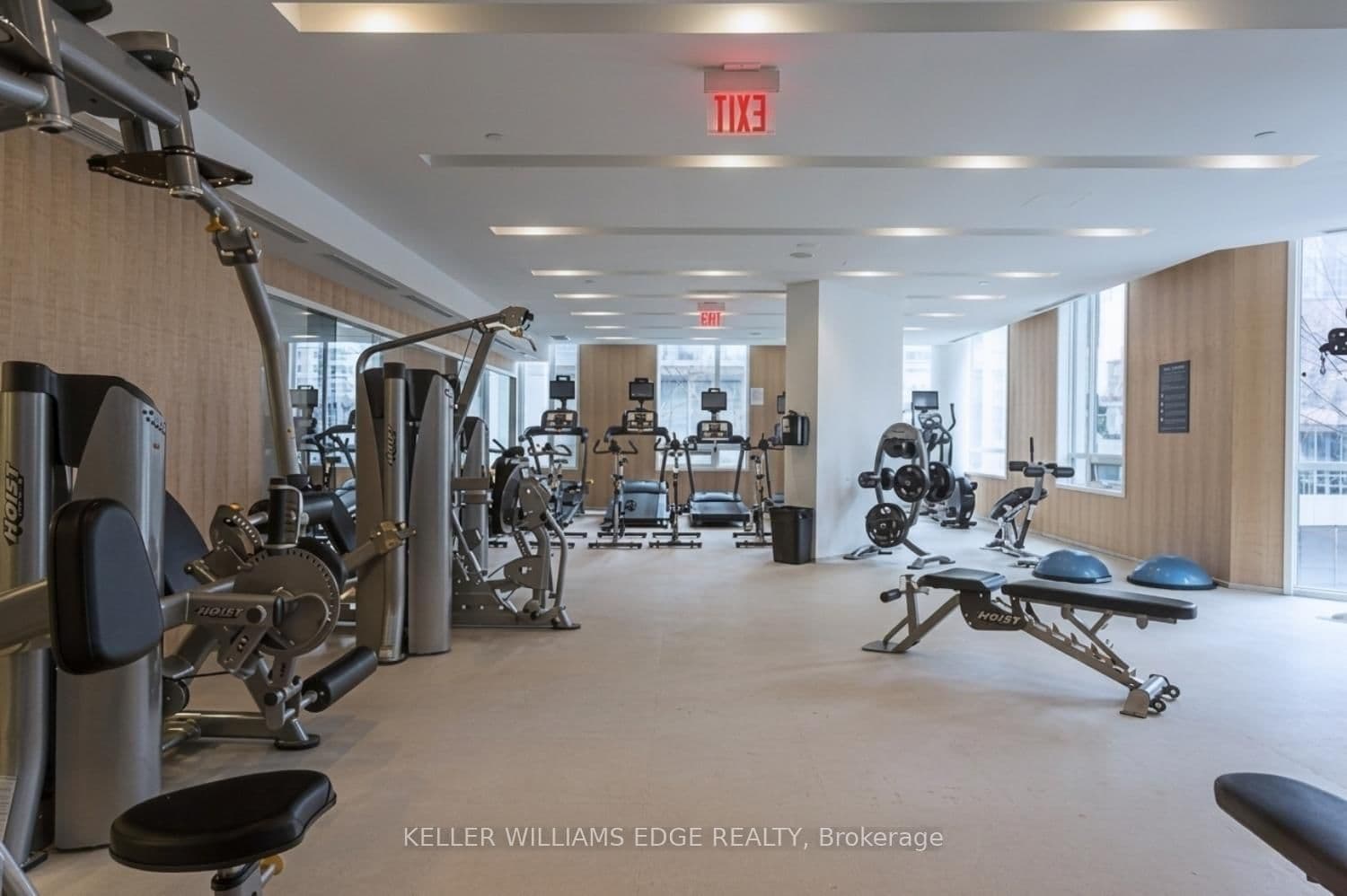 45 Charles Street E, Unit 4005 thumbnail 9