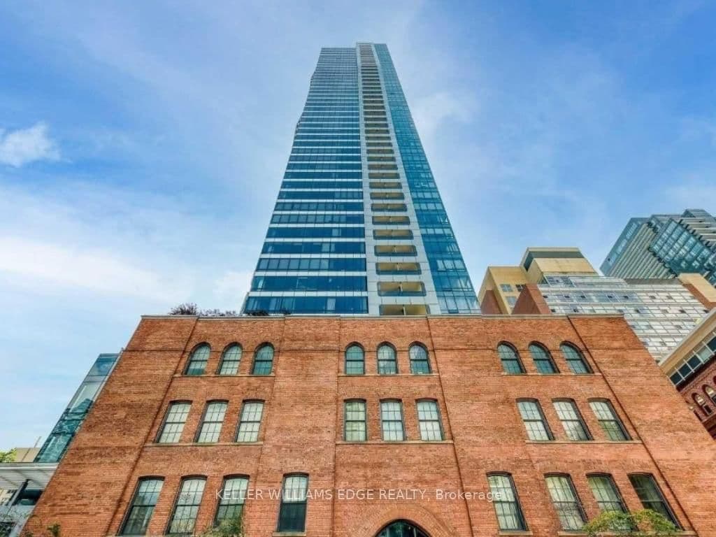 #2605 - 5 St. Joseph Street