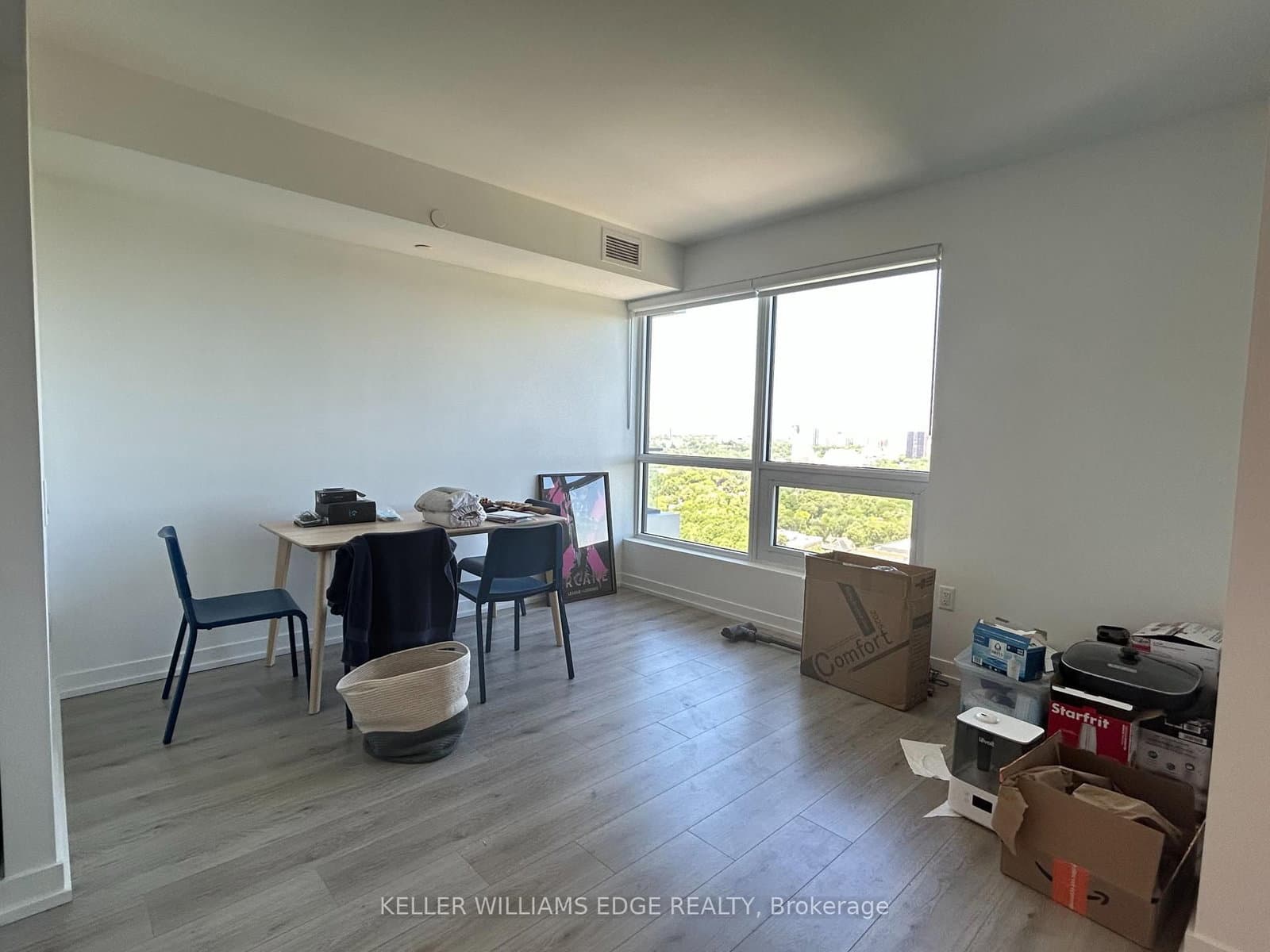 395 Bloor Street E, Unit 2407 thumbnail 3