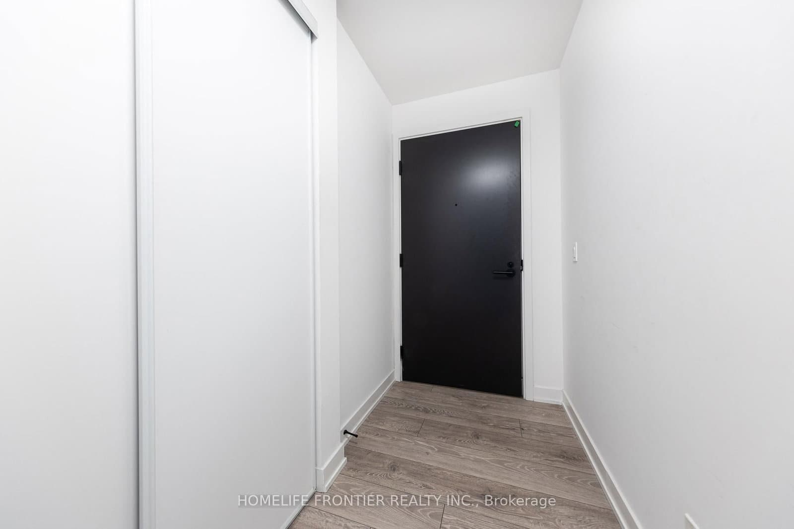 108 Peter Street, Unit 4702 thumbnail 2
