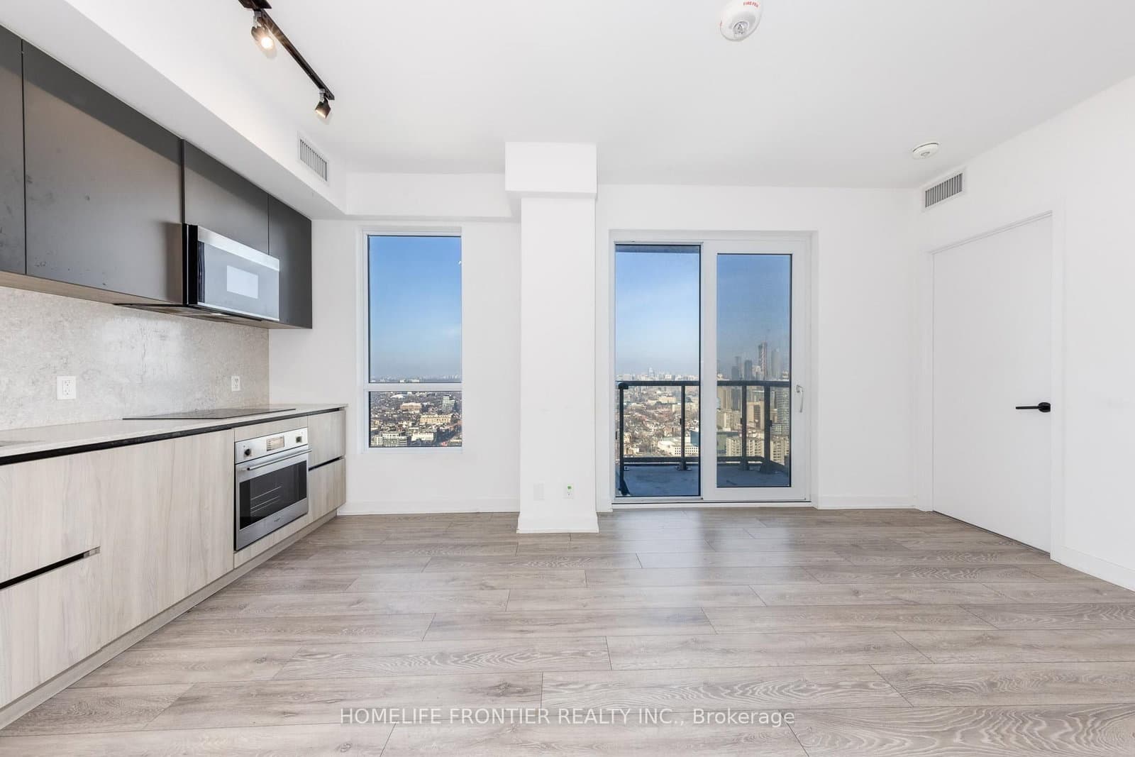 108 Peter Street, Unit 4702 thumbnail 4