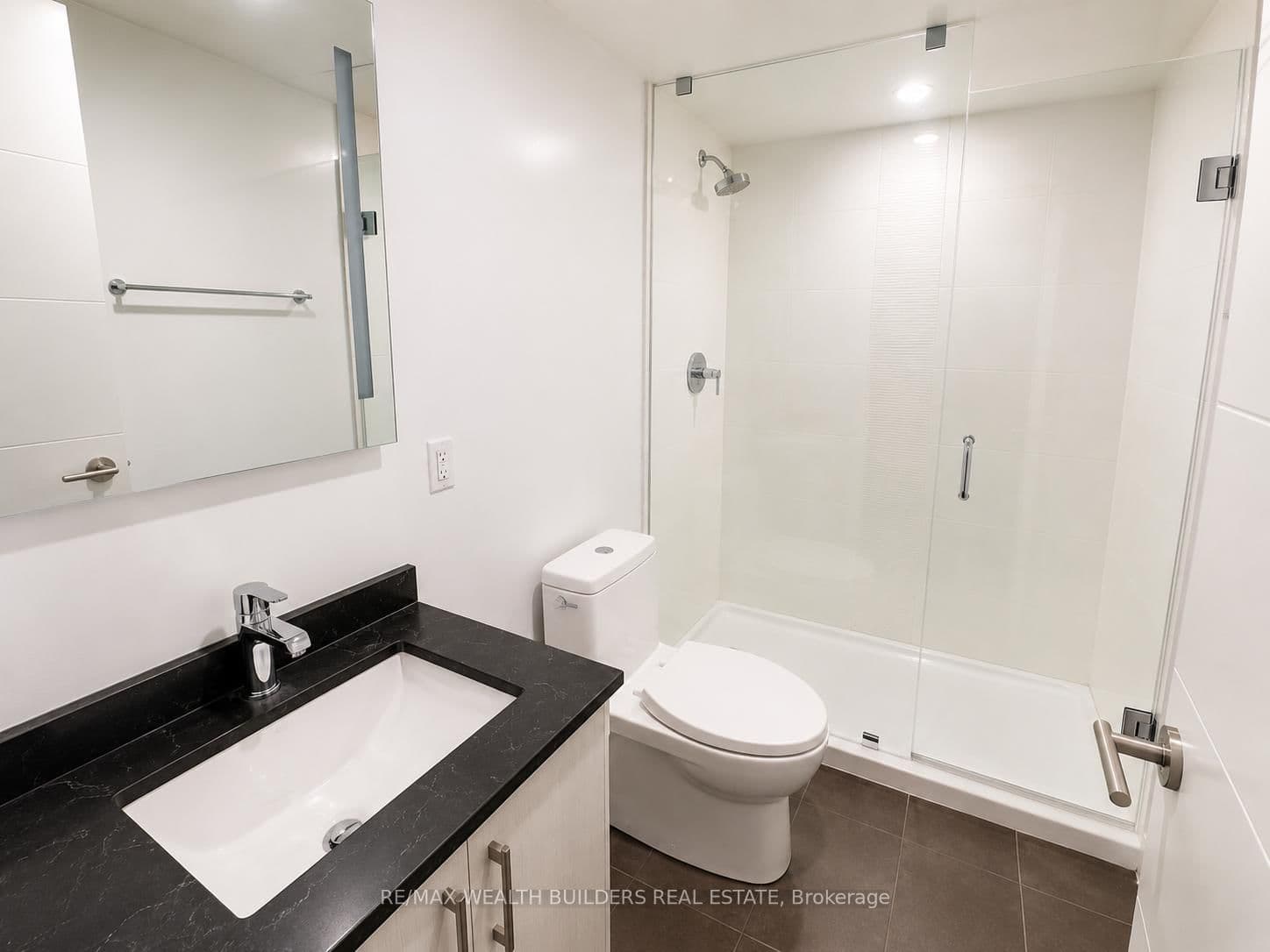 211 Jarvis Street, Unit 4 thumbnail 7